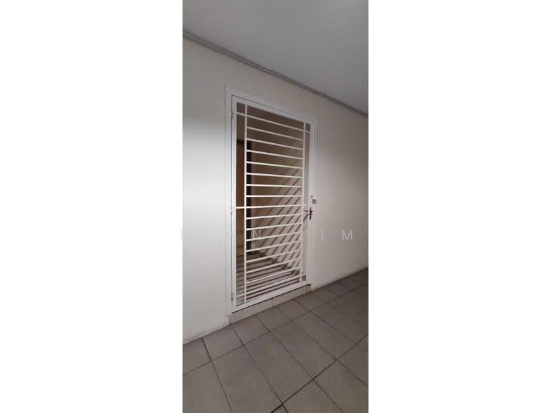 Kediaman Servis untuk Dijual di Platinum Lake PV 21 - Ivan Lim - Entrance - PropertyGuru.com.my