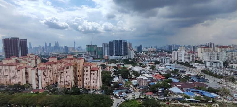 Kediaman Servis untuk Dijual di Platinum Lake PV 21 - Ivan Lim - Exterior - PropertyGuru.com.my