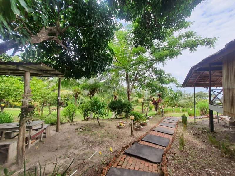 Hotel / Resort for Sale in Kudat (Sabah) - Den Lam - Exterior - PropertyGuru.com.my