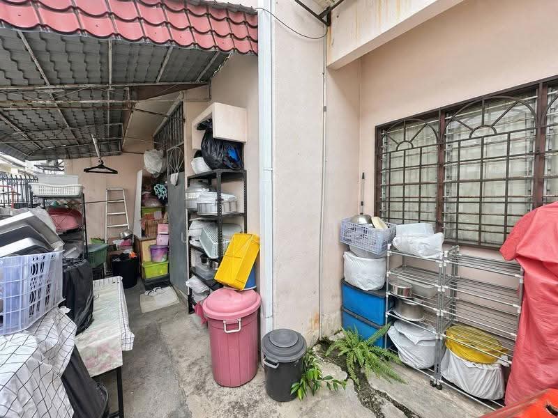 2-storey Terraced House for Sale in Usj 17 (Subang Jaya) - Taufiq Azlan - Exterior - PropertyGuru.com.my