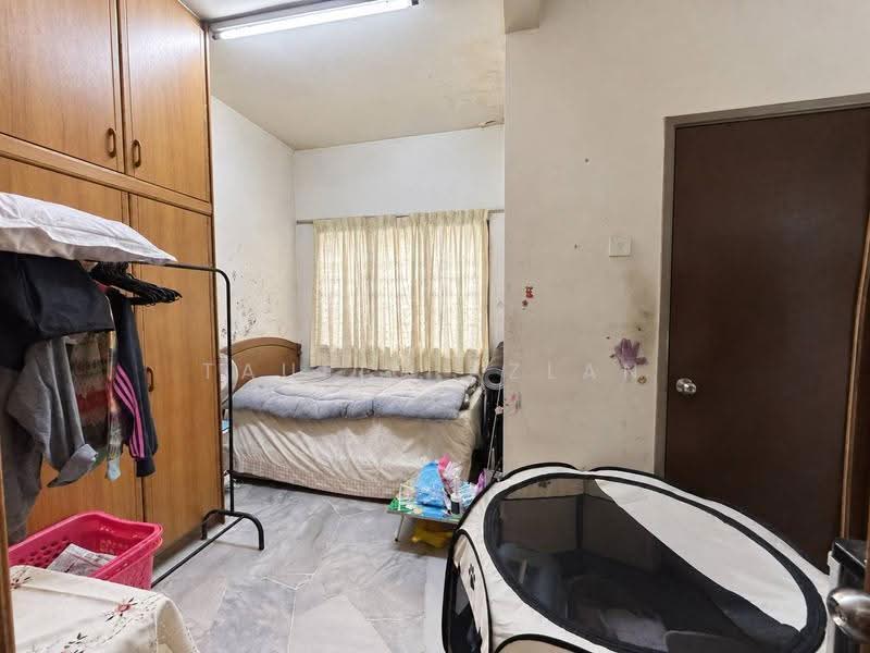 2-storey Terraced House for Sale in Usj 17 (Subang Jaya) - Taufiq Azlan - Bedroom - PropertyGuru.com.my