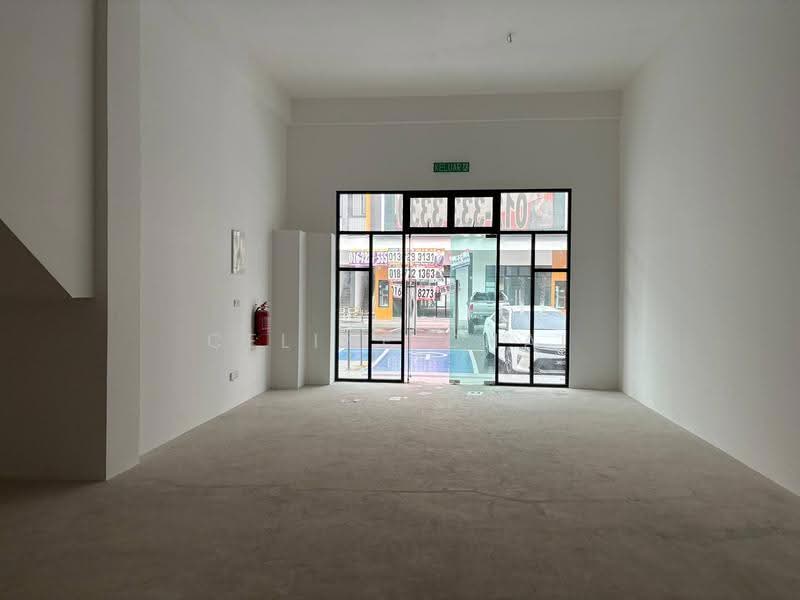 Shop / Office for Rent in Bandar Baru Permas Jaya (Permas Jaya) - Celine Chai - Entrance - PropertyGuru.com.my
