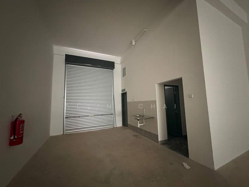 Shop / Office for Rent in Bandar Baru Permas Jaya (Permas Jaya) - Celine Chai - Interior - PropertyGuru.com.my