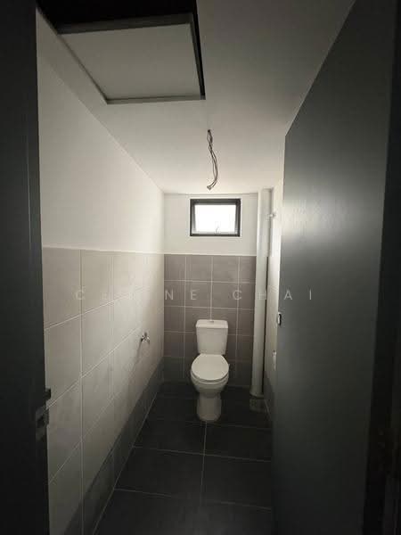 Shop / Office for Rent in Bandar Baru Permas Jaya (Permas Jaya) - Celine Chai - Bathroom - PropertyGuru.com.my