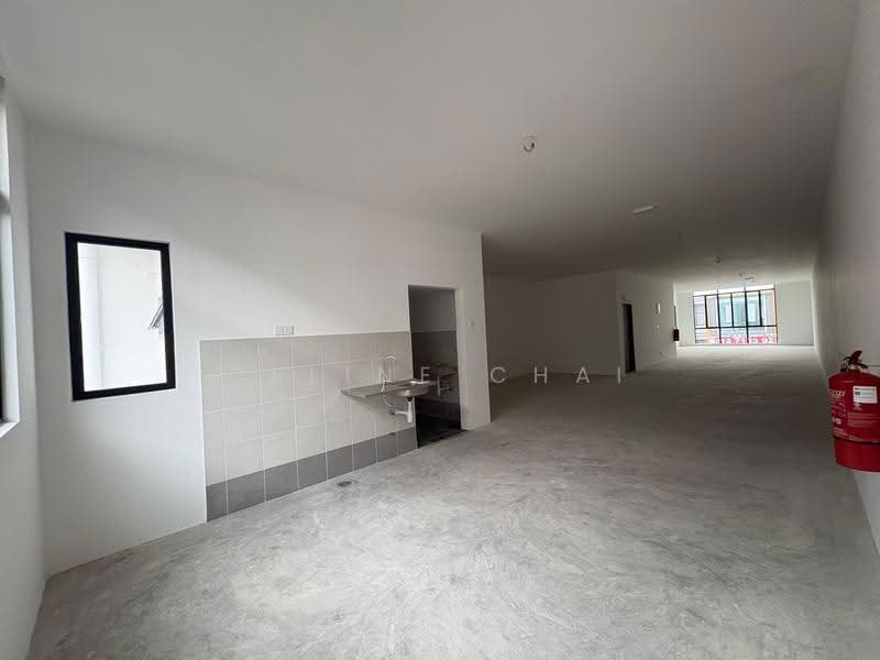 Shop / Office for Rent in Bandar Baru Permas Jaya (Permas Jaya) - Celine Chai - Interior - PropertyGuru.com.my