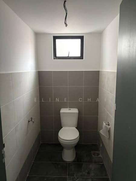 Shop / Office for Rent in Bandar Baru Permas Jaya (Permas Jaya) - Celine Chai - Bathroom - PropertyGuru.com.my