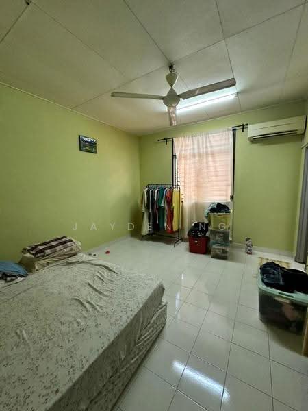 Rumah Teres 2-Tingkat untuk Dijual di Taman Sierra Perdana (Masai) - Jayden Ng - Bedroom - PropertyGuru.com.my