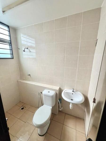 2-storey Terraced House for Rent in Kajang (Selangor) - Eldon Chong - Bathroom - PropertyGuru.com.my