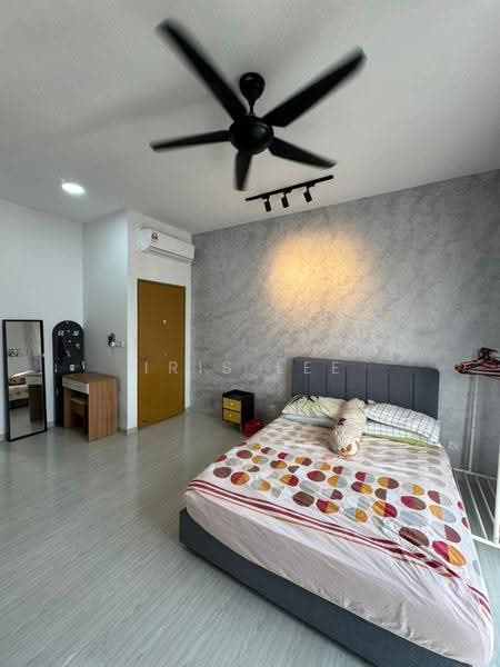 Condominium for Rent at The Hamilton - Iris Lee - Bedroom - PropertyGuru.com.my