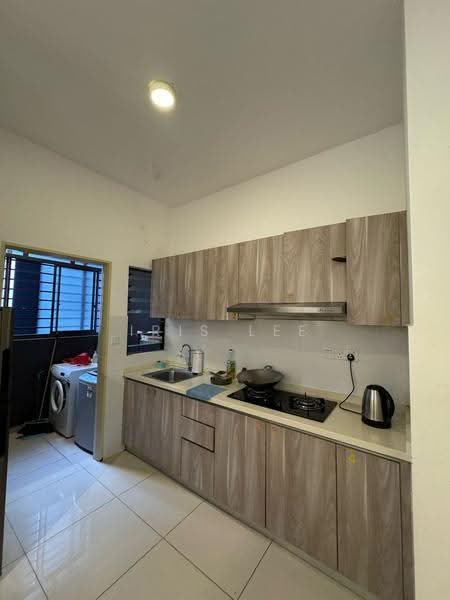 Condominium for Rent at The Hamilton - Iris Lee - Kitchen - PropertyGuru.com.my