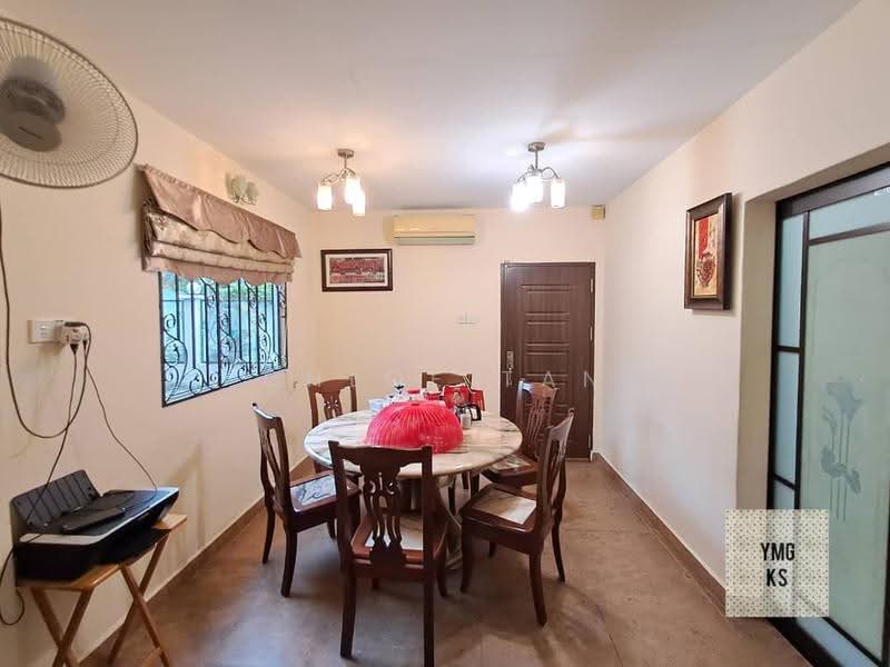 2-storey Terraced House for Sale in Bandar Botanic (Klang) - Chloe Tan - PropertyGuru.com.my