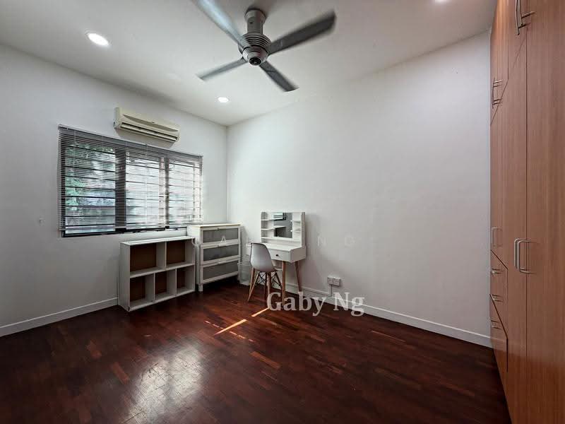 Rumah Berkembar untuk Dijual di Sungai Long (Bandar Sungai Long) - Gaby Ng - Bedroom - PropertyGuru.com.my