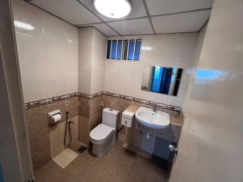 Condominium for Sale at Villa Makmur - Oscar Tang - Bathroom - PropertyGuru.com.my