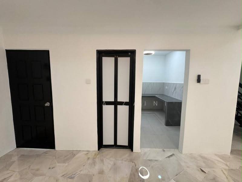 Rumah Teres 2-Tingkat untuk Dijual di Taman Subang Permai (Subang Jaya) - Hana Zaini - Kitchen - PropertyGuru.com.my