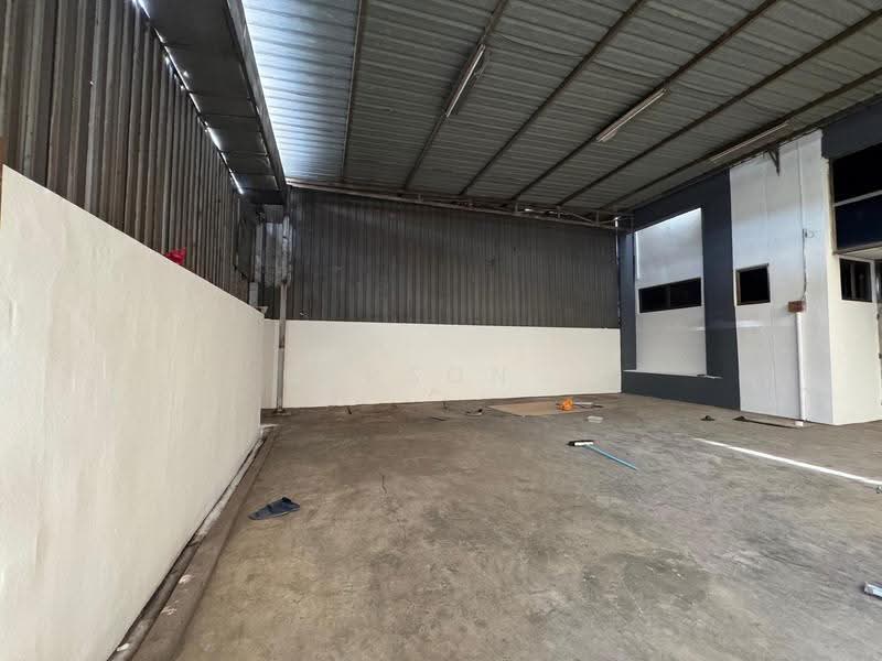 Semi-D Factory for Sale in Taman Desa Cemerlang (Ulu Tiram) - Carson . - Interior - PropertyGuru.com.my