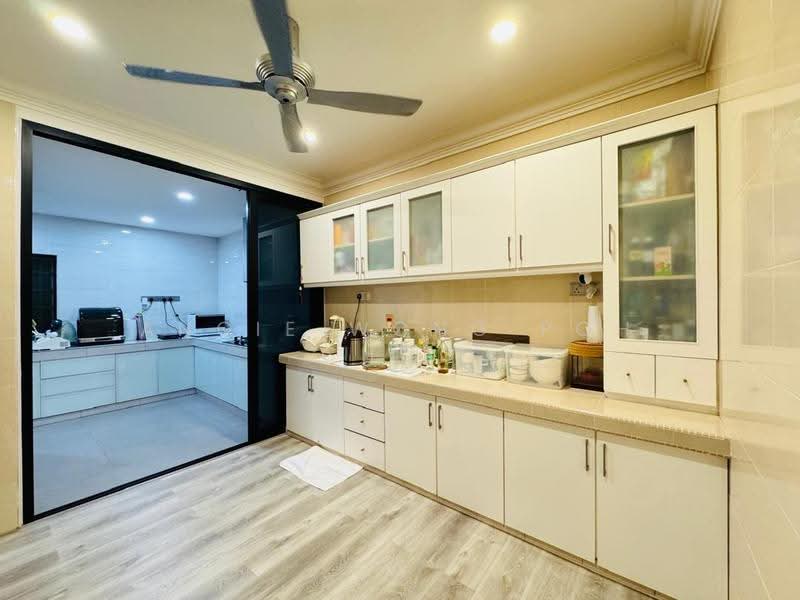 2-storey Terraced House for Sale in Bandar Sungai Long (Bandar Sungai Long) - Angie Wong Poh Choo - Kitchen - PropertyGuru.com.my
