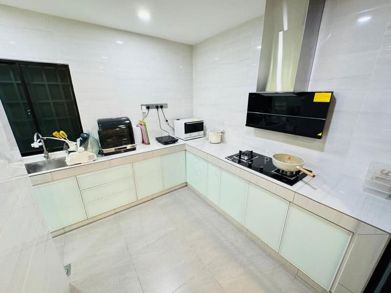 2-storey Terraced House for Sale in Bandar Sungai Long (Bandar Sungai Long) - Angie Wong Poh Choo - Kitchen - PropertyGuru.com.my