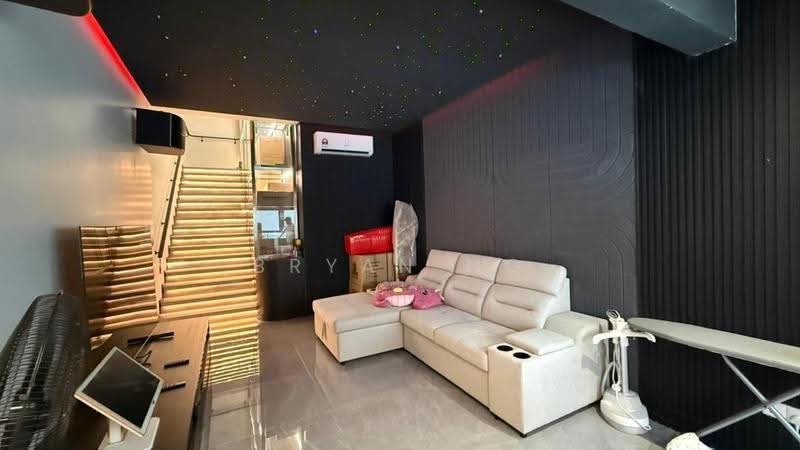 Cluster House for Sale in Jade Hills (Kajang) - Bryan Ng - Living Room - PropertyGuru.com.my