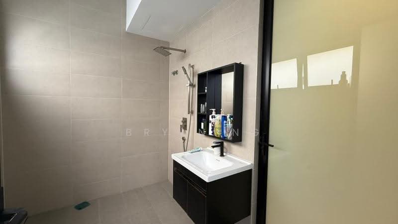 Cluster House for Sale in Jade Hills (Kajang) - Bryan Ng - Bathroom - PropertyGuru.com.my