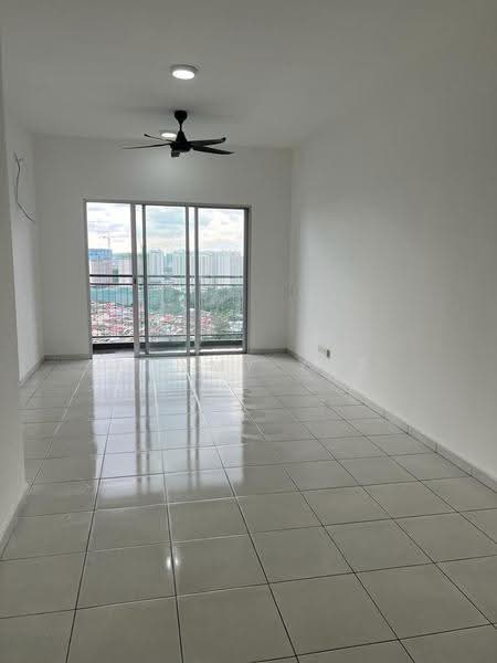 Kondominium untuk Disewa di D'Nuri Residence @ Desa Petaling - Tommy Yap - Living Room - PropertyGuru.com.my