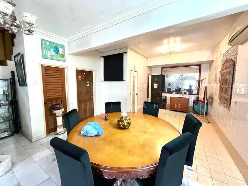 Terraced House for Sale in Alam Damai (Cheras) - Azli Ibrahim - Dining Room - PropertyGuru.com.my