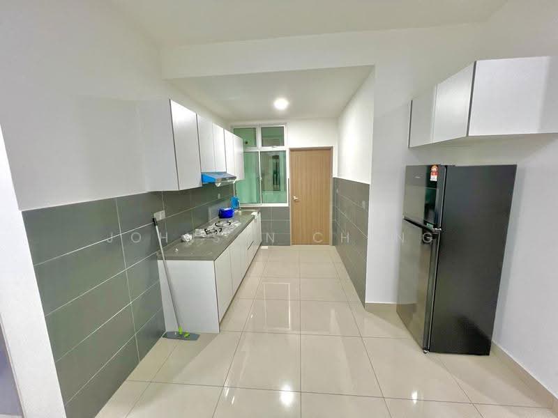 Kediaman Servis untuk Dijual di SKS Habitat - Johnson Chong - Kitchen - PropertyGuru.com.my