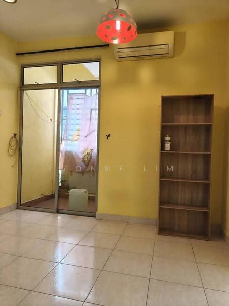 Kediaman Servis untuk Dijual di Nusa Bestari Shoplot Apartment - Yvonne Lim - Interior - PropertyGuru.com.my