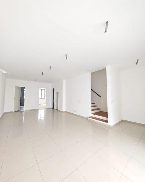 Rumah Teres 2-Tingkat untuk Dijual di Bandar Seri Alam (Masai) - Derrick Lim - PropertyGuru.com.my