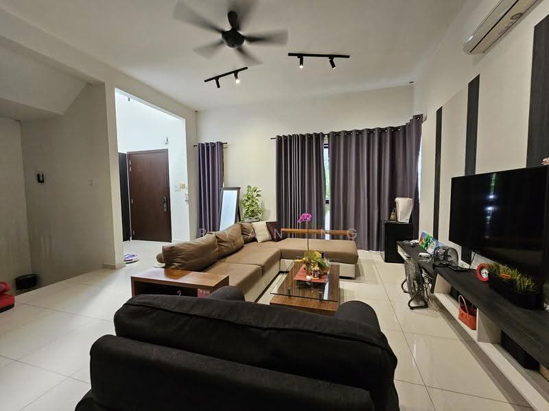 Rumah Berkembar untuk Dijual di Jade Hills (Kajang) - Bryan Ng - Living Room - PropertyGuru.com.my