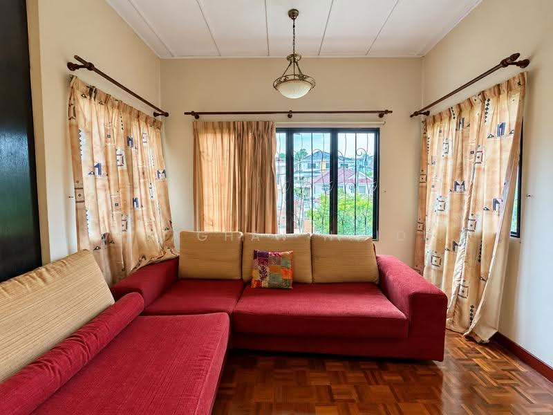 Bungalow House for Sale in Rawang (Selangor) - Visaghan Naidu - Living Room - PropertyGuru.com.my