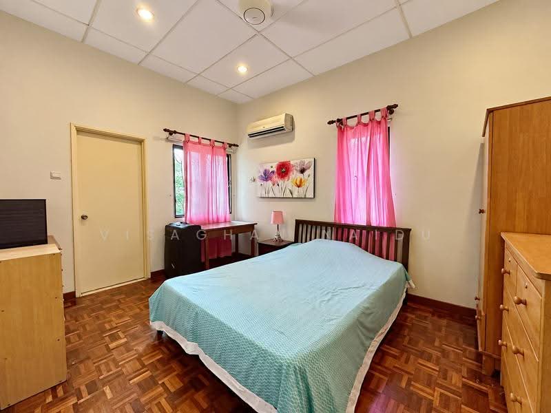 Bungalow House for Sale in Rawang (Selangor) - Visaghan Naidu - Bedroom - PropertyGuru.com.my