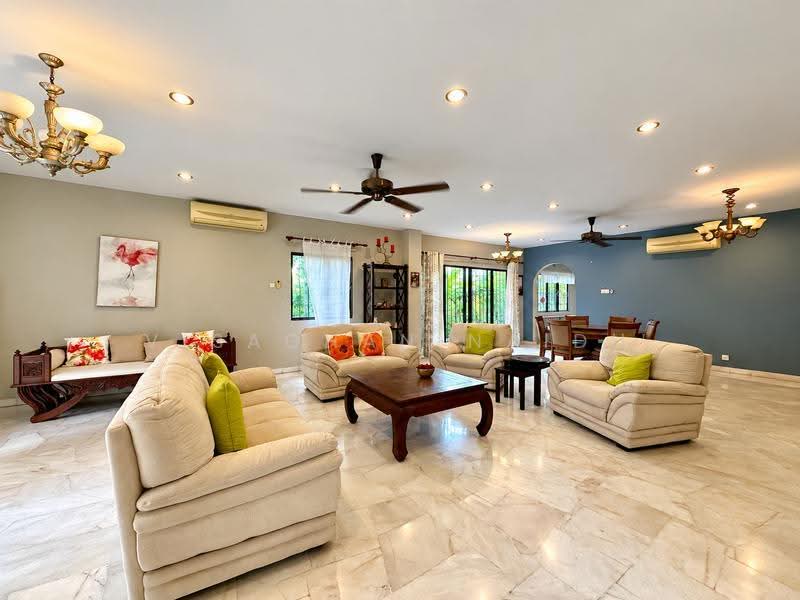 Bungalow House for Sale in Rawang (Selangor) - Visaghan Naidu - Living Room - PropertyGuru.com.my