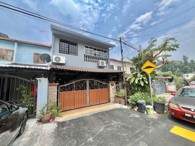 2-storey Terraced House for Sale in Cheras (Selangor) - Azli Ibrahim - Exterior - PropertyGuru.com.my