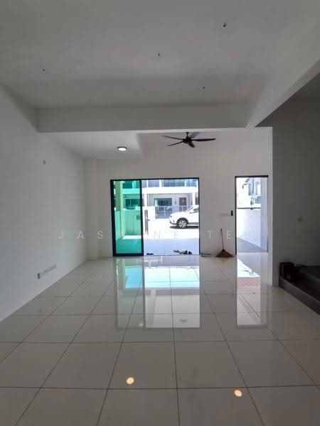 Rumah Berkembar untuk Disewa di Seberang Perai (Penang) - Jasmine Teh - Living Room - PropertyGuru.com.my