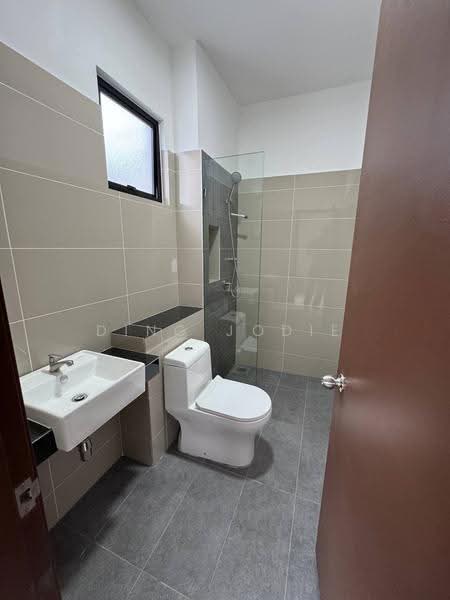 2-storey Terraced House for Rent in Seremban (Negeri Sembilan) - Ding Jodie - Bathroom - PropertyGuru.com.my