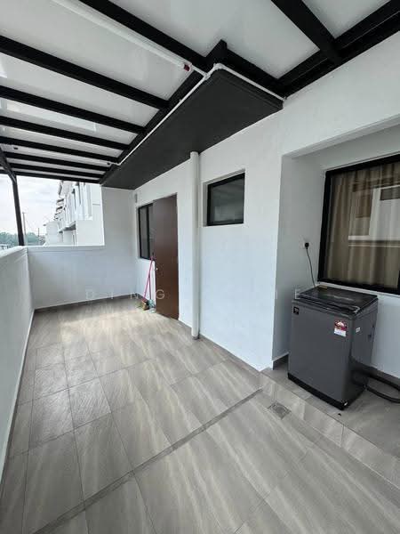 2-storey Terraced House for Rent in Seremban (Negeri Sembilan) - Ding Jodie - Balcony - PropertyGuru.com.my