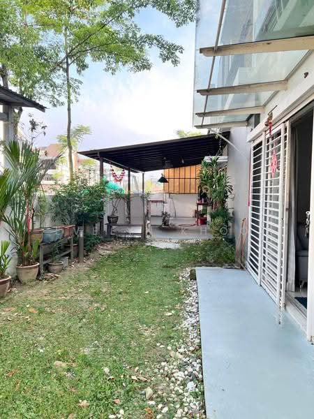 2.5-storey Terraced House for Sale in Kota Emerald (Rawang) - Evelyn Khoo - Side Land - PropertyGuru.com.my