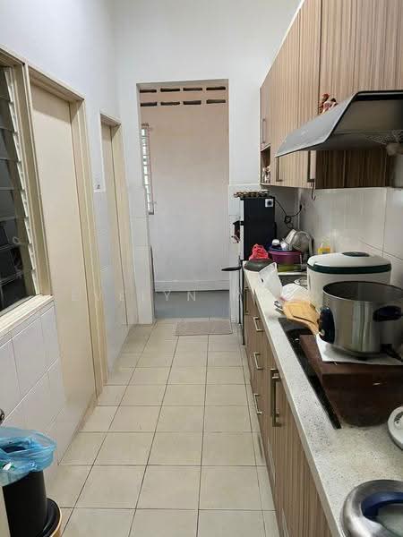 2.5-storey Terraced House for Sale in Kota Emerald (Rawang) - Evelyn Khoo - Kitchen - PropertyGuru.com.my