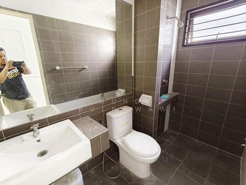 Rumah Teres 2-Tingkat untuk Dijual di Klang (Selangor) - Muhd Khairulnawawi Kamaruddin - Bathroom - PropertyGuru.com.my