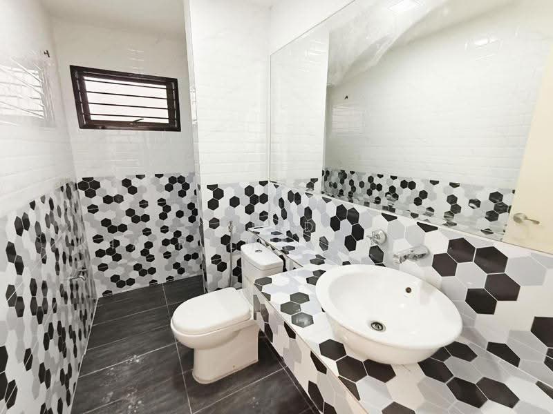 Rumah Teres 2-Tingkat untuk Dijual di Klang (Selangor) - Muhd Khairulnawawi Kamaruddin - Bathroom - PropertyGuru.com.my