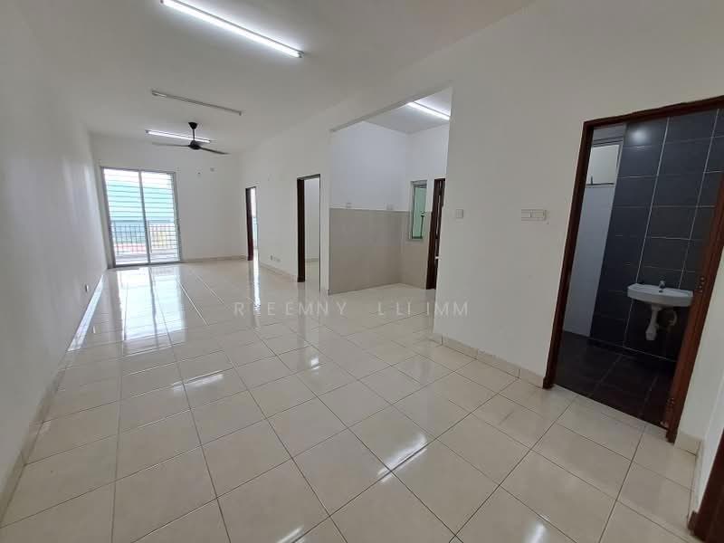 Service Residence for Rent at Ascotte Boulevard - Ken Lim - Living Room - PropertyGuru.com.my