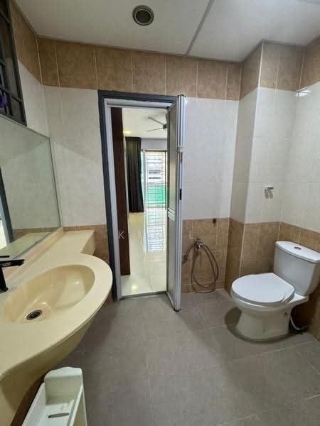 Condominium for Sale at Platinum Hill PV 6 - Kin L - Bathroom - PropertyGuru.com.my