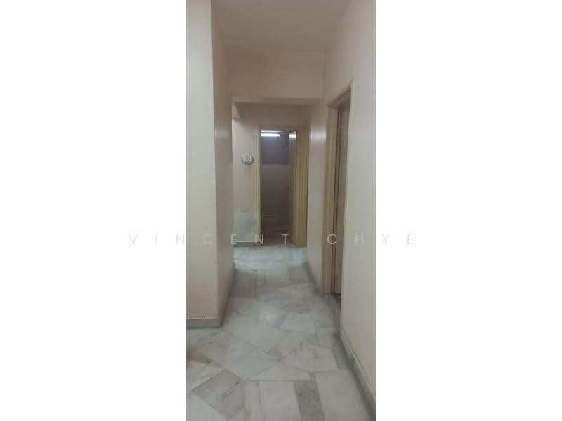 Kondominium untuk Dijual di Danau Idaman - Vincent Chye - Corridor - PropertyGuru.com.my