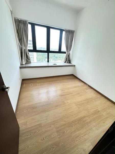 Kondominium untuk Dijual di Bay Point @ Country Garden Danga Bay - Johnny Tan - Bedroom - PropertyGuru.com.my