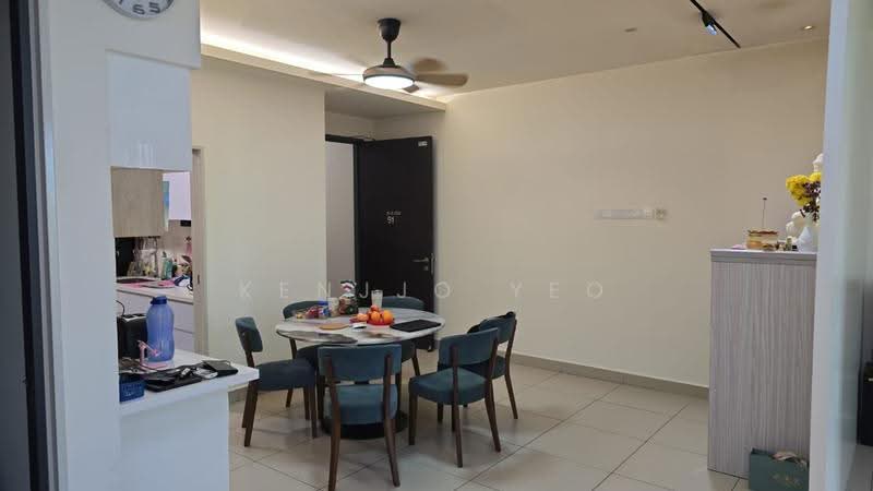 Service Residence for Sale at Verde - Kenjjo Yeo - Dining Room - PropertyGuru.com.my