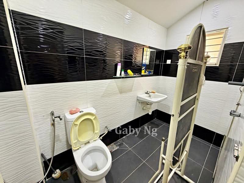 2-storey Terraced House for Sale in Bandar Mahkota Cheras (Cheras) - Gaby Ng - Bathroom - PropertyGuru.com.my