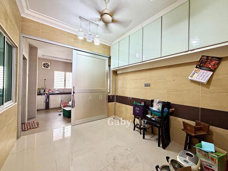2-storey Terraced House for Sale in Bandar Mahkota Cheras (Cheras) - Gaby Ng - Kitchen - PropertyGuru.com.my