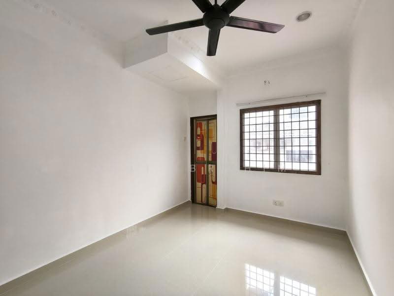 2-storey Terraced House for Sale in Taman Puncak Jalil (Seri Kembangan) - Azli Ibrahim - Interior - PropertyGuru.com.my