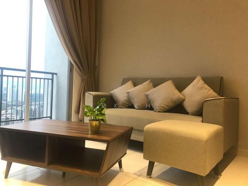 Kondominium untuk Disewa di D'Nuri Residence @ Desa Petaling - Kok KH - Living Room - PropertyGuru.com.my
