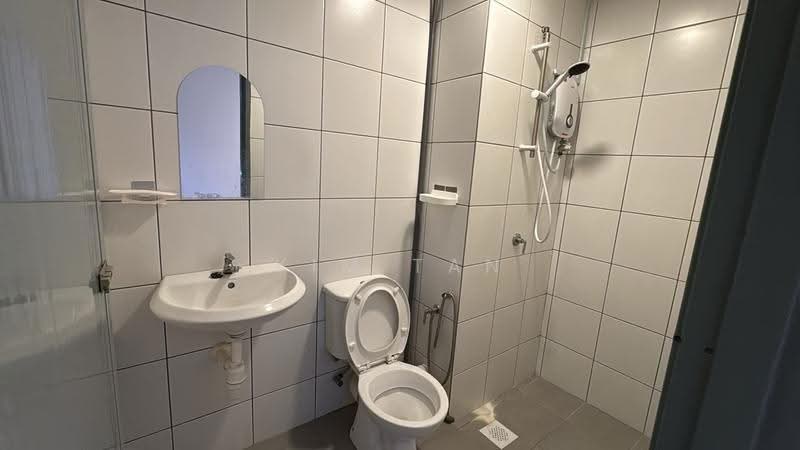 Kediaman Servis untuk Disewa di The Stone - Kim Tan - Bathroom - PropertyGuru.com.my
